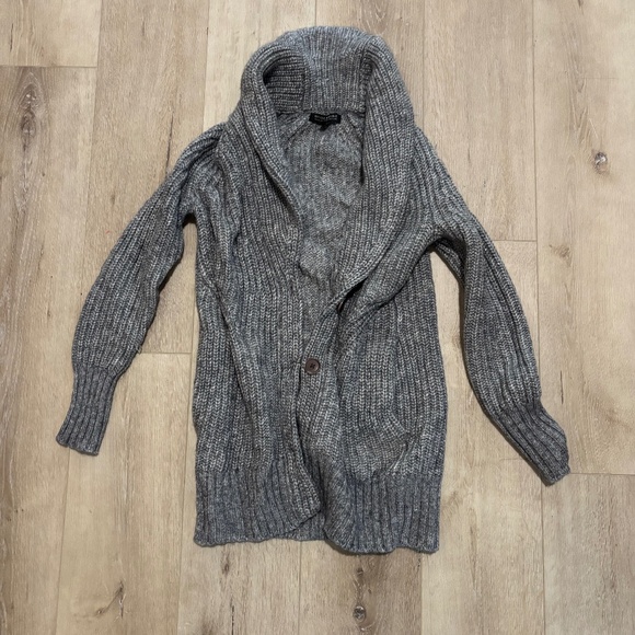 Sweaters - Banana Republic Grat XS long sweater pockets